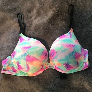 Victoria’s Secret PINK push up bra 34C